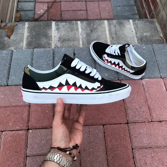 custom camo vans